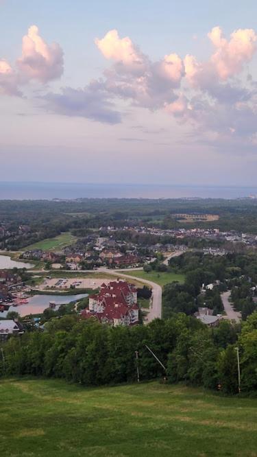 Hotel Hilton Grand Vacations Club Blue Mountain Canada à Blue Mountains Extérieur photo